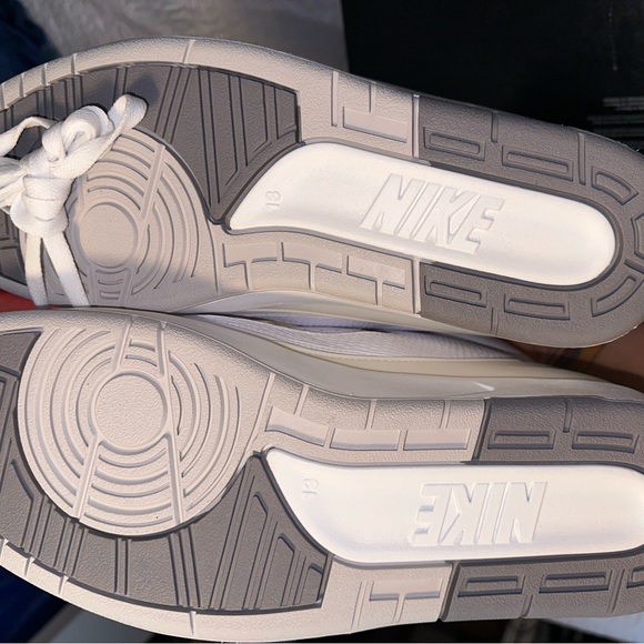 Jordan 2 size 13 for men - Picture 4 of 5